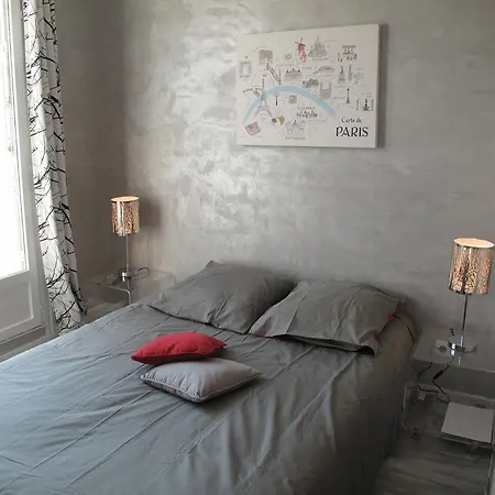 Studio Pantheon Balcon París