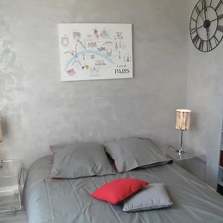 Studio Pantheon Balcon París